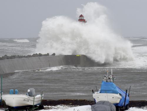 全国多地惊现大海潮现象，原因探究与海的呼唤故事