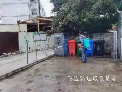 城管回应游客与铜人合影后被要求付费事件，多角度观点分析